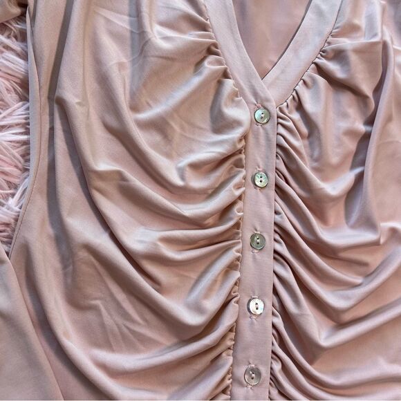 Karisa Ruched Button Top 🌺 NWT 🌺 size XS - Picture 3 of 7